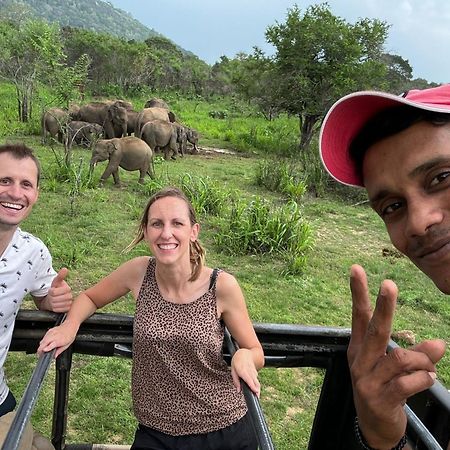 Elephant Safari Lodge Sigiriya Junction ハバラナ エクステリア 写真