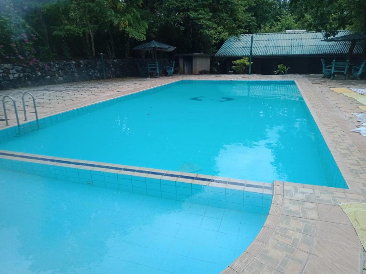 Elephant Safari Lodge Sigiriya Junction ハバラナ エクステリア 写真