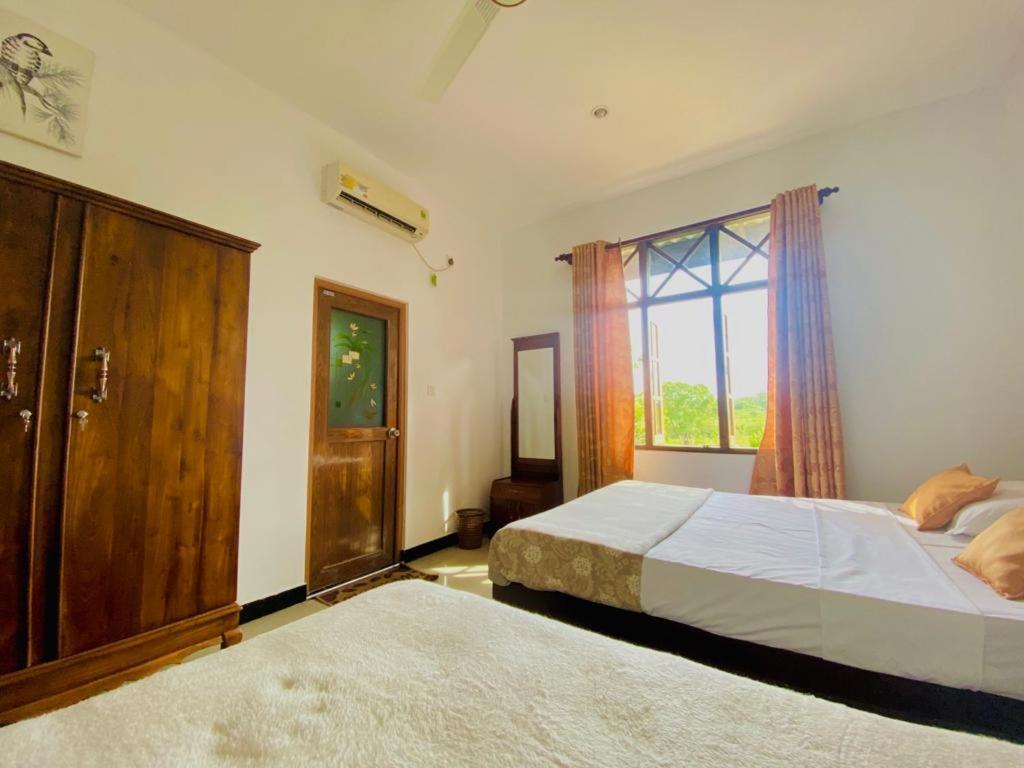 Elephant Safari Lodge Sigiriya Junction ハバラナ エクステリア 写真