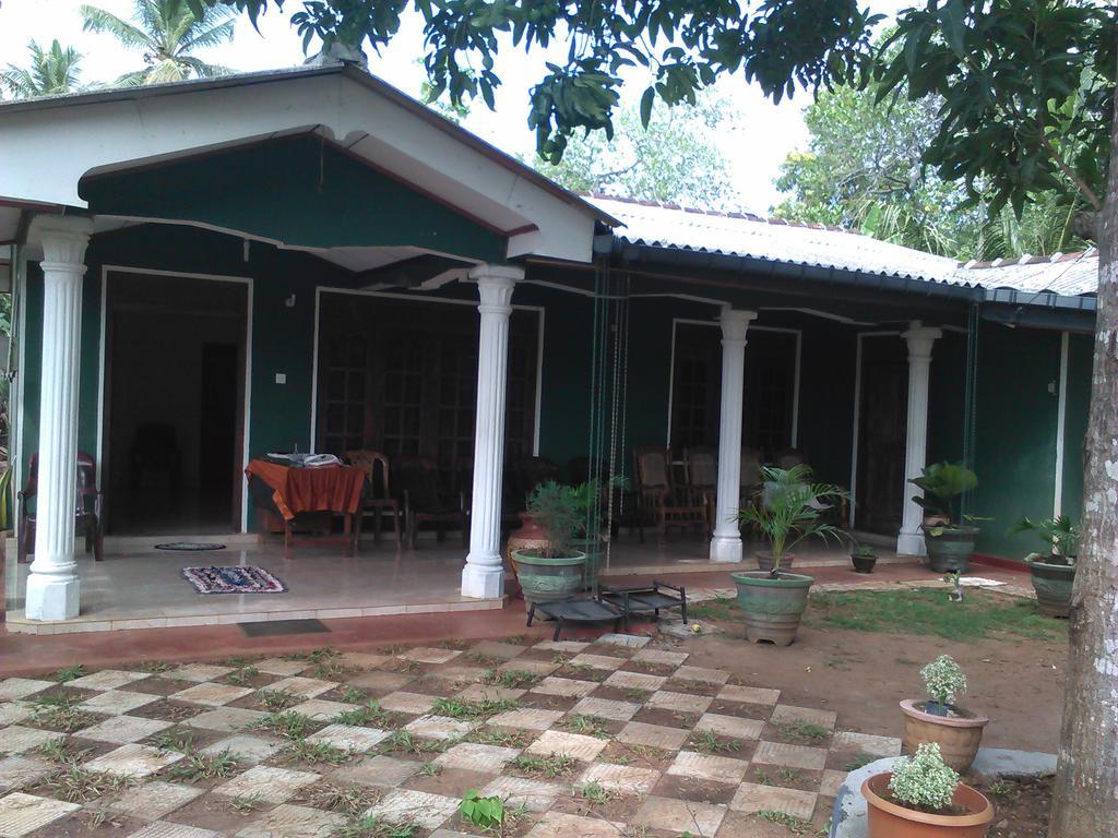 Elephant Safari Lodge Sigiriya Junction ハバラナ エクステリア 写真