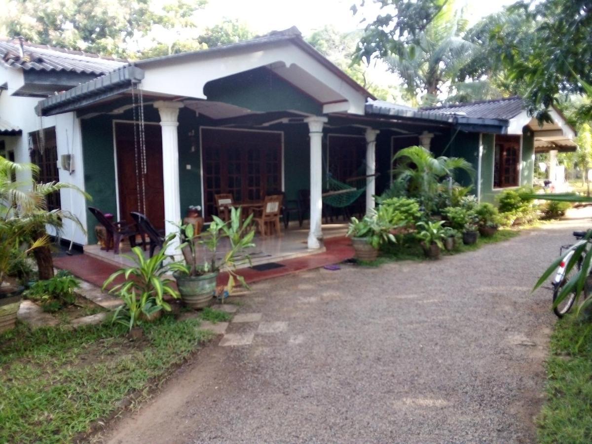 Elephant Safari Lodge Sigiriya Junction ハバラナ エクステリア 写真