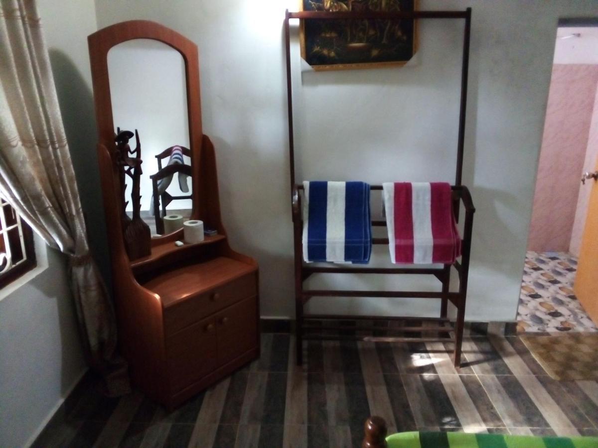 Elephant Safari Lodge Sigiriya Junction ハバラナ エクステリア 写真